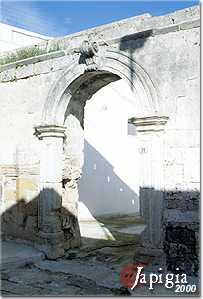 botrugno portale nel centro storico