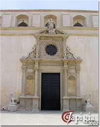copertino, portale della chiesa